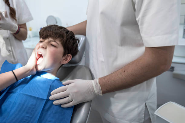 Best Pediatric Emergency Dentist in Twin Grove, IL